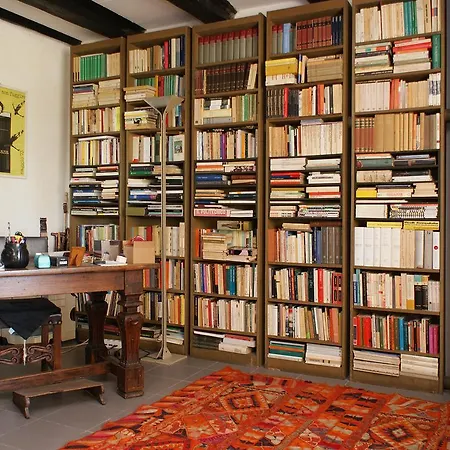 Casa Dell'editore - Books & Breakfast Country house *